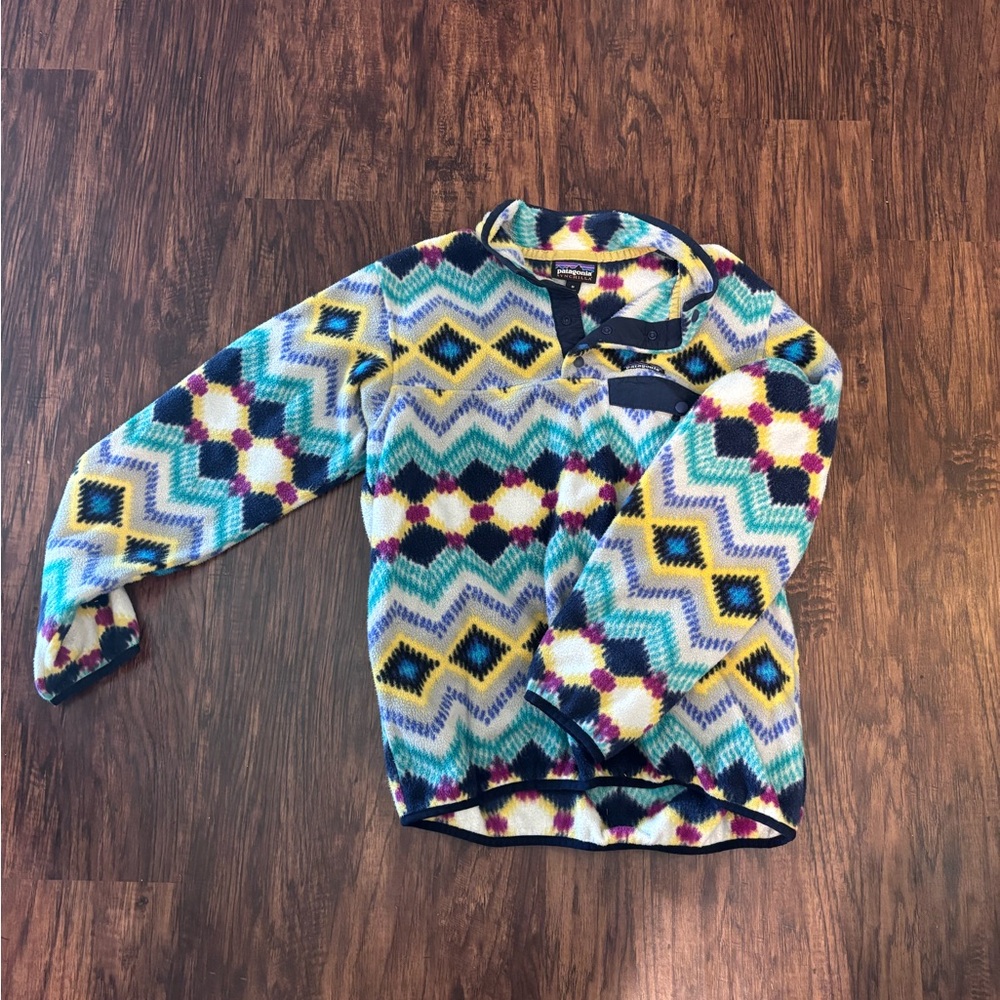 Patagonia synchilla pullover  Geometric Patterned Pullover